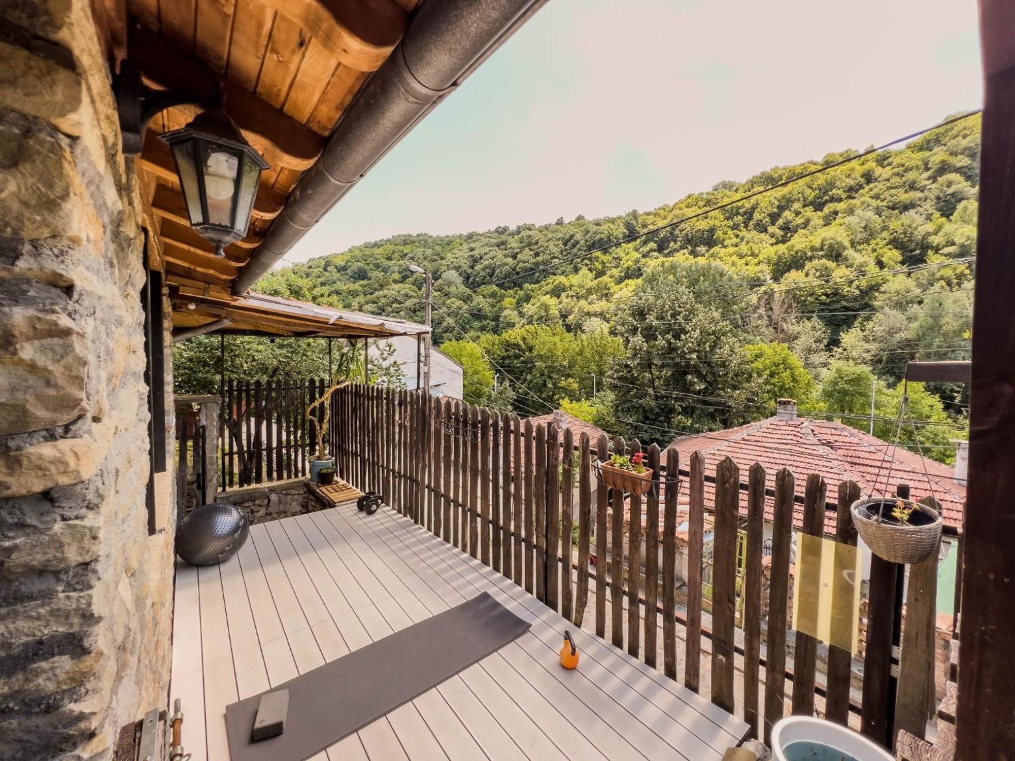 The Base- Balance Hub Hotel Veliko Tarnovo Buitenkant foto