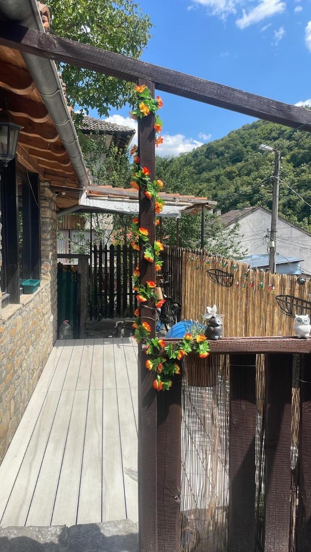 The Base- Balance Hub Hotel Veliko Tarnovo Buitenkant foto